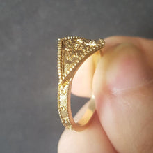 Load image into Gallery viewer, Ring of Favor